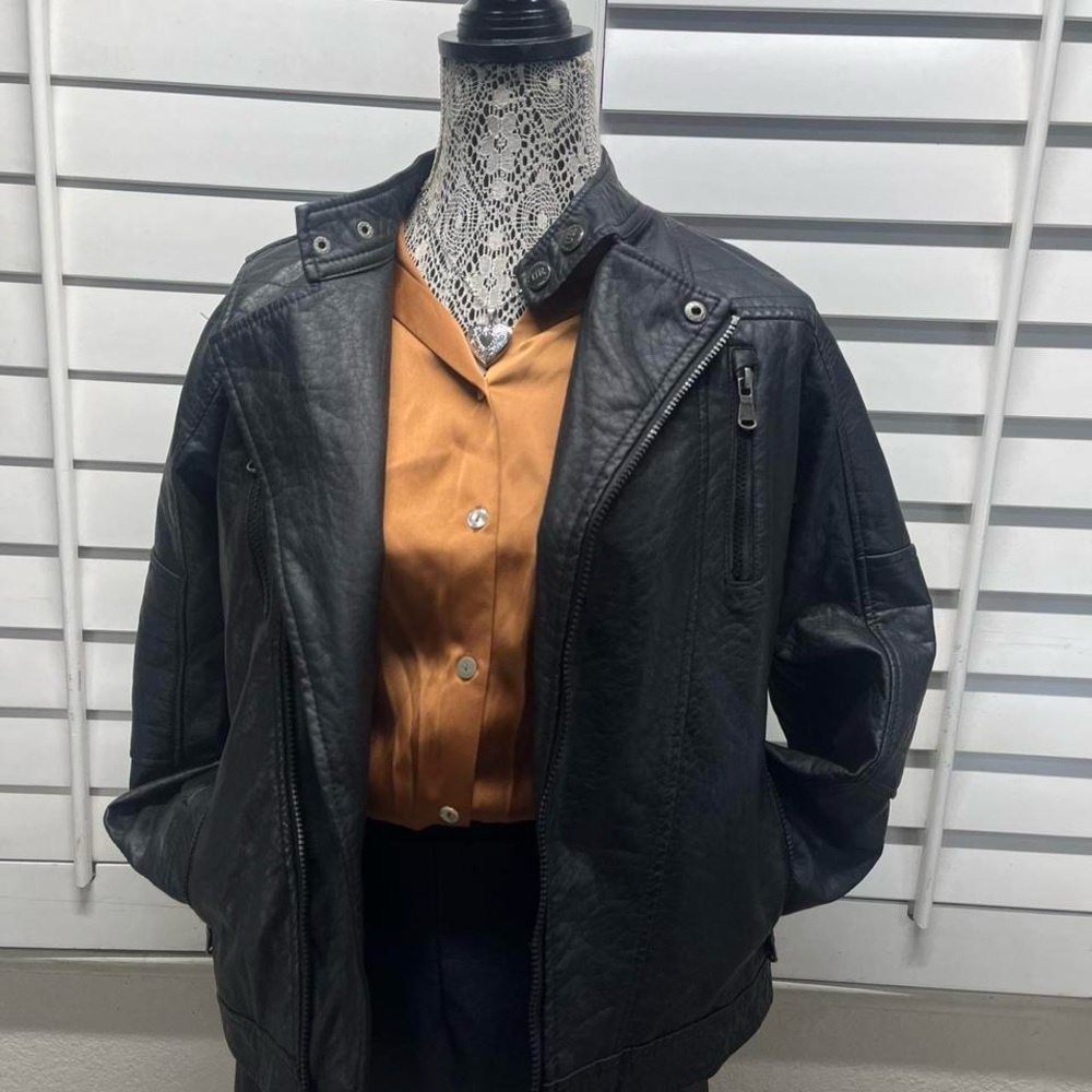 Chic Satin Button-Down Shirt in Rich Brown